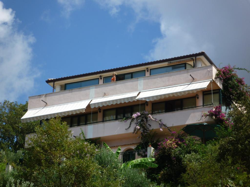 Villa Panthea カーポ・ヴァチカーノ 部屋 写真